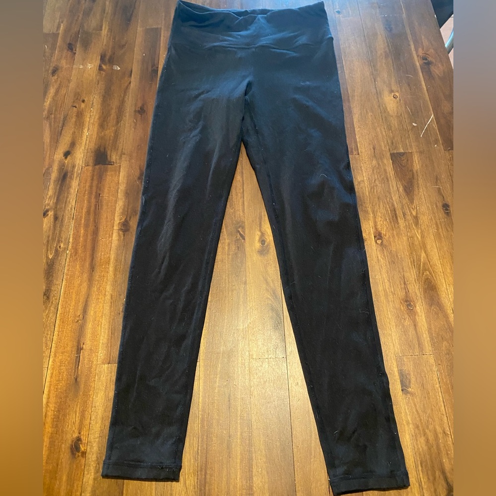 Women’s athletic leggings